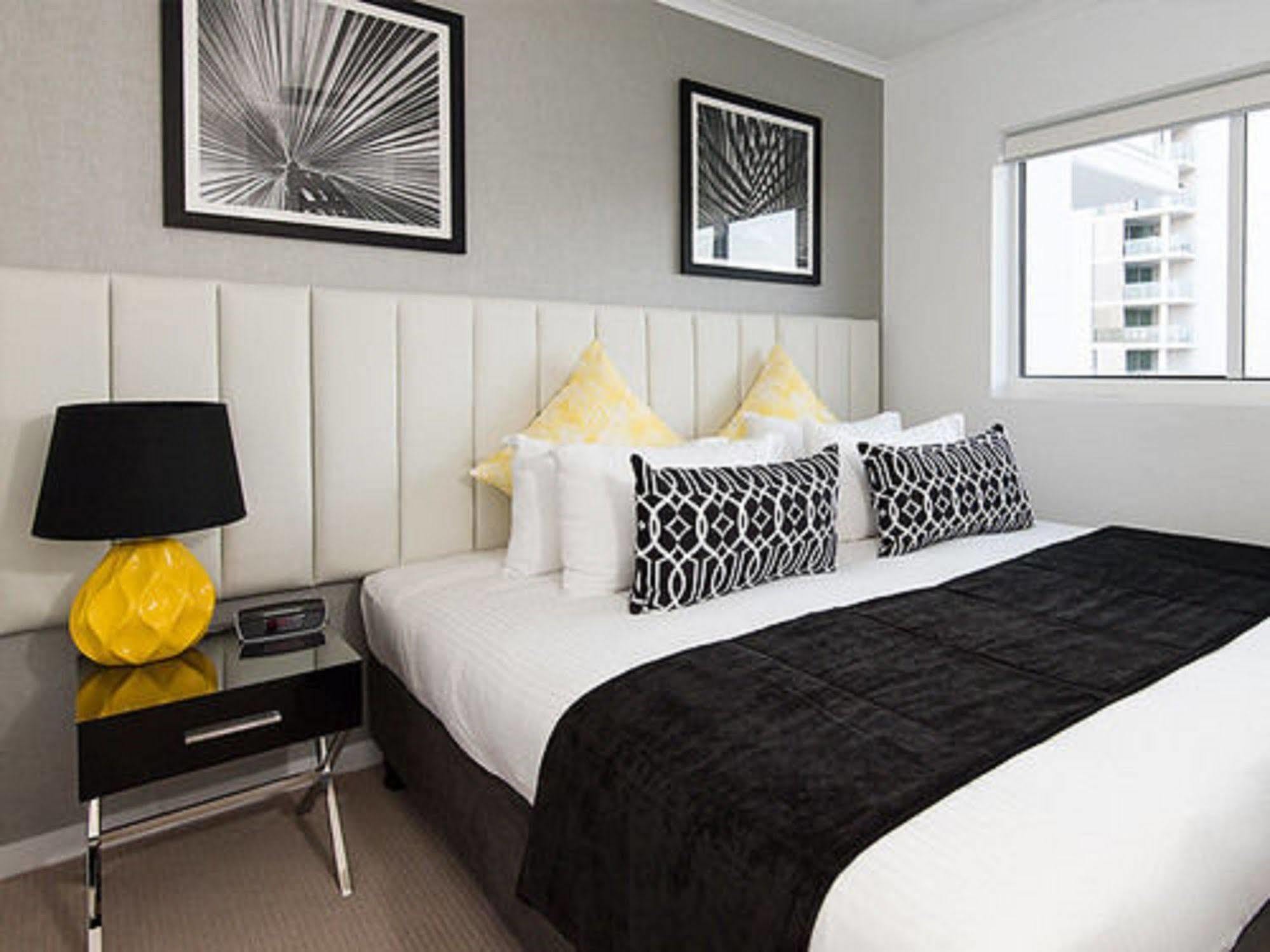 Aparthotel Riviera Mackay Esterno foto